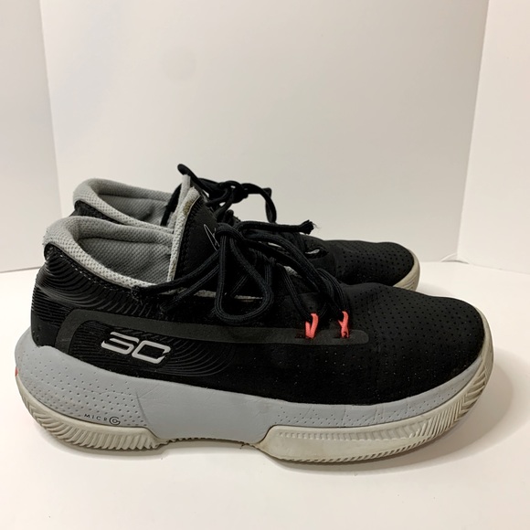 Under Armour Ua Sc 3zero Iii 32217001 
